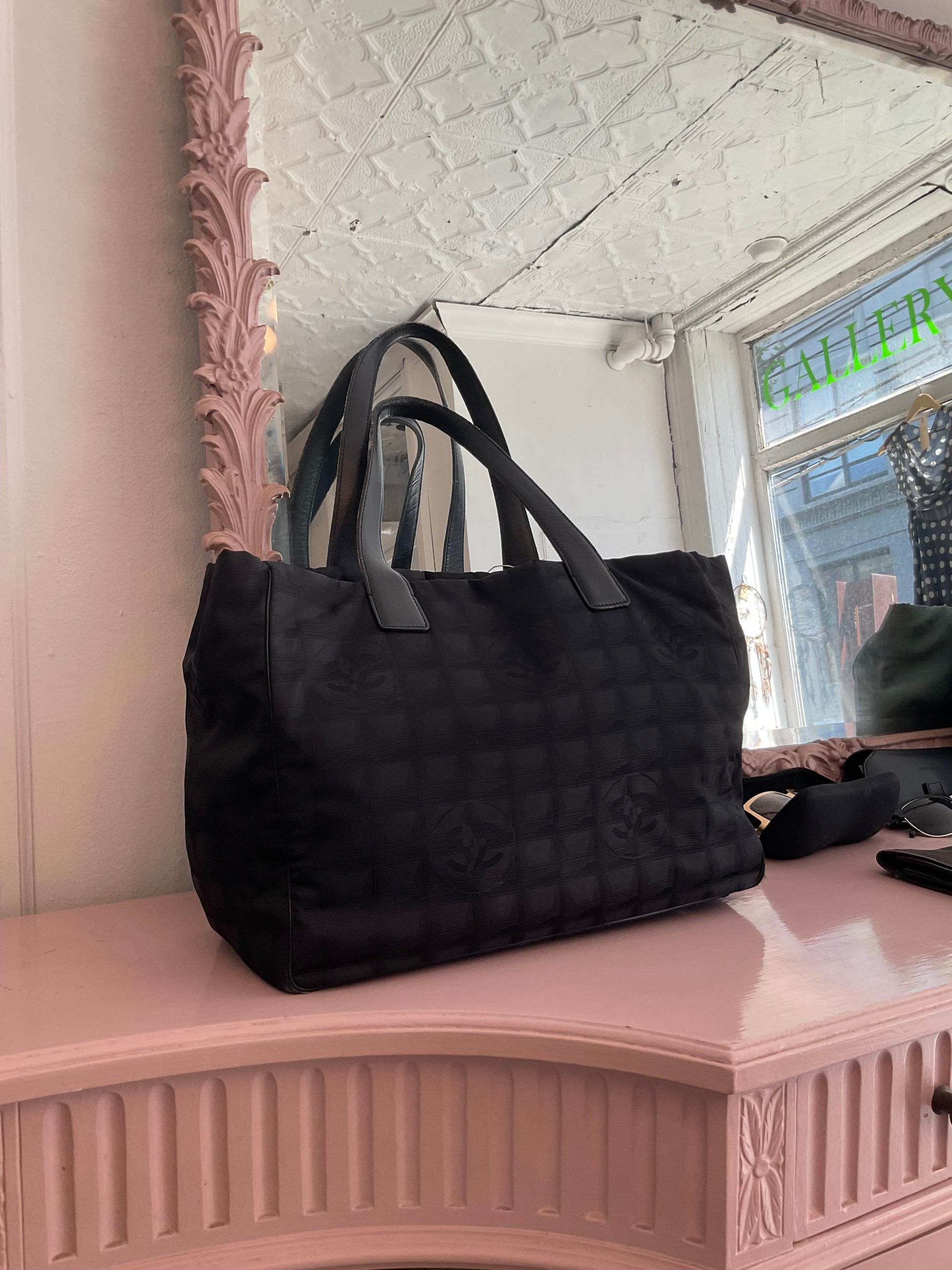 Chanel Tote in Black – VAULTE NYC